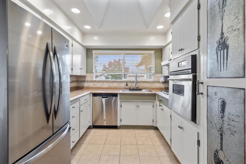 Detail Gallery Image 11 of 35 For 1301 3rd St, Gilroy,  CA 95020 - 3 Beds | 2 Baths