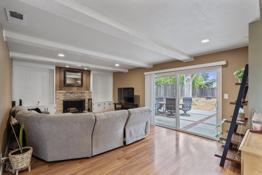 Detail Gallery Image 14 of 35 For 1301 3rd St, Gilroy,  CA 95020 - 3 Beds | 2 Baths
