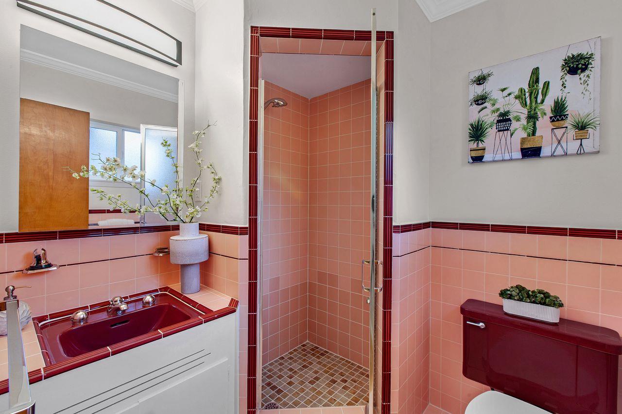 Detail Gallery Image 13 of 26 For 1623 Cordilleras Ave, San Carlos,  CA 94070 - 4 Beds | 2/1 Baths