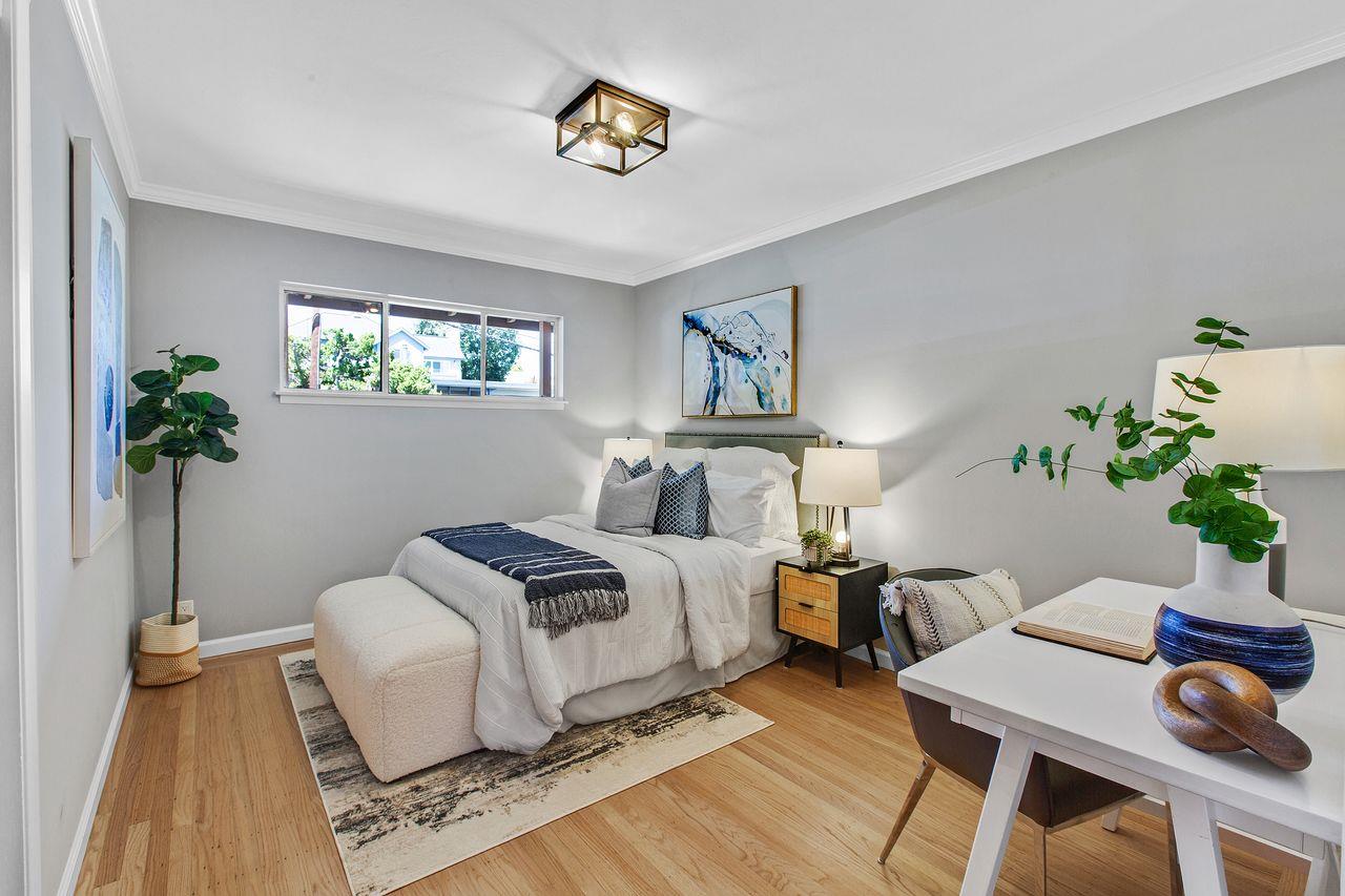 Detail Gallery Image 15 of 26 For 1623 Cordilleras Ave, San Carlos,  CA 94070 - 4 Beds | 2/1 Baths