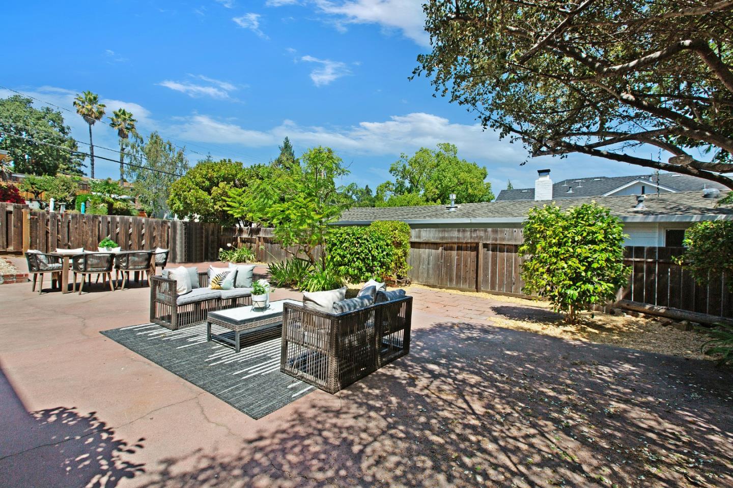 Detail Gallery Image 22 of 26 For 1623 Cordilleras Ave, San Carlos,  CA 94070 - 4 Beds | 2/1 Baths