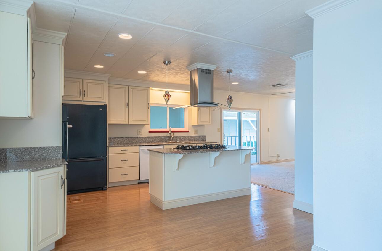 Detail Gallery Image 15 of 56 For 155 Kern St #144,  Salinas,  CA 93905 - 2 Beds | 2 Baths