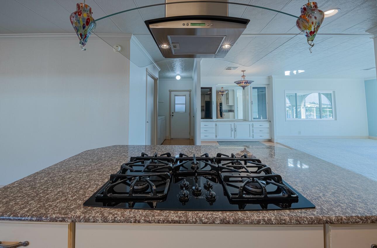Detail Gallery Image 20 of 56 For 155 Kern St #144,  Salinas,  CA 93905 - 2 Beds | 2 Baths