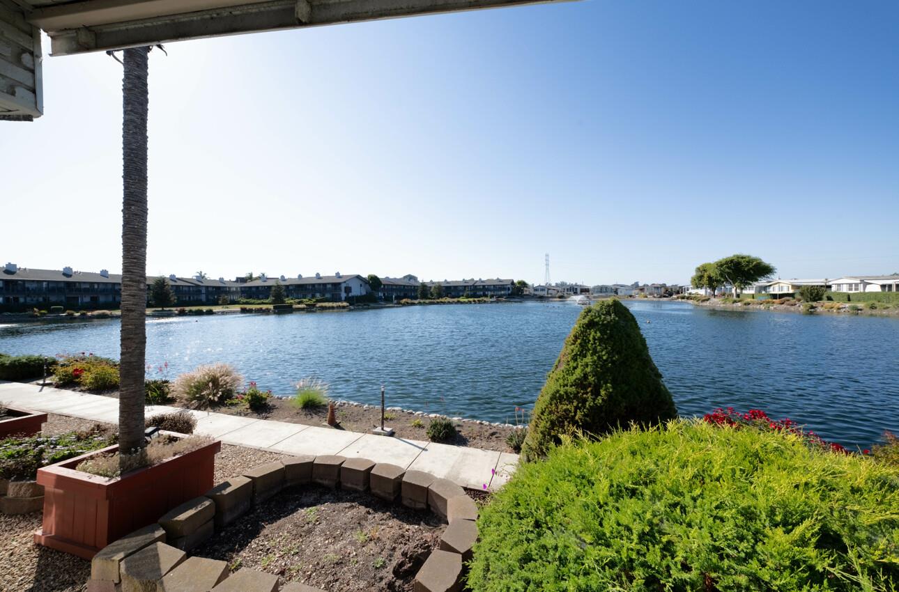 Detail Gallery Image 5 of 56 For 155 Kern St #144,  Salinas,  CA 93905 - 2 Beds | 2 Baths