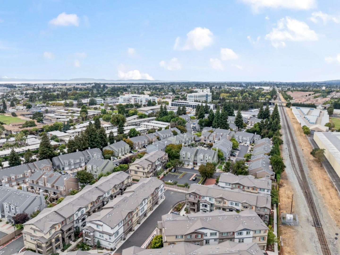 Detail Gallery Image 28 of 29 For 24516 Autumn Mist Way, Hayward,  CA 94544 - 4 Beds | 3/1 Baths