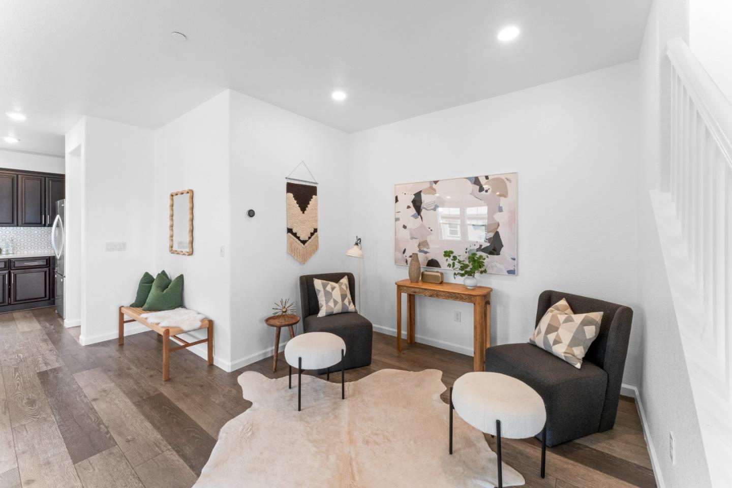 Detail Gallery Image 5 of 29 For 24516 Autumn Mist Way, Hayward,  CA 94544 - 4 Beds | 3/1 Baths