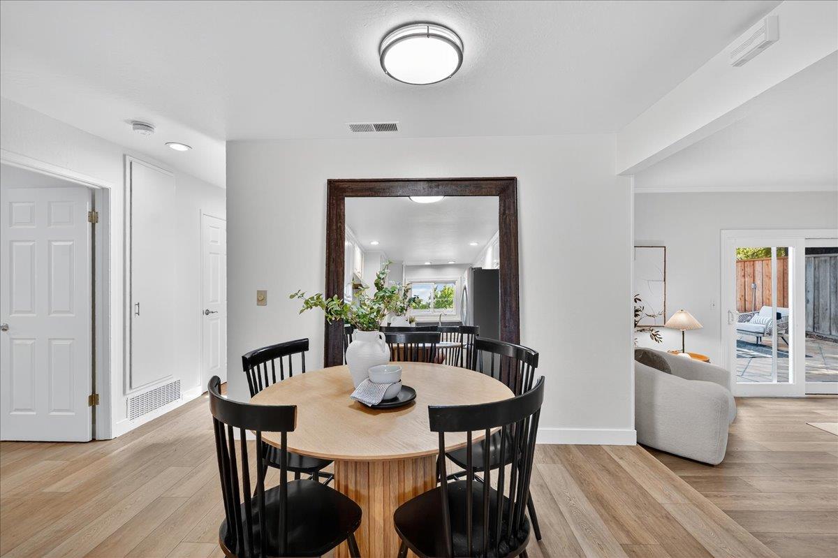 Detail Gallery Image 11 of 62 For 3720 Century Dr, Campbell,  CA 95008 - 4 Beds | 2 Baths