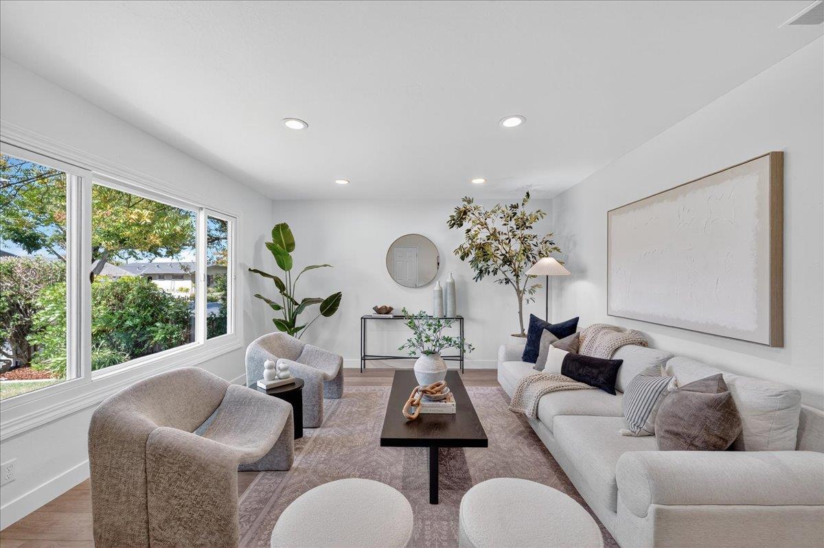 Detail Gallery Image 4 of 62 For 3720 Century Dr, Campbell,  CA 95008 - 4 Beds | 2 Baths