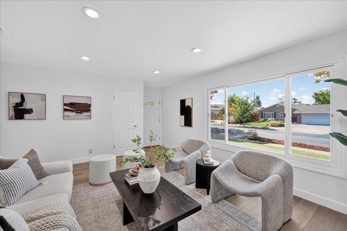 Detail Gallery Image 7 of 62 For 3720 Century Dr, Campbell,  CA 95008 - 4 Beds | 2 Baths