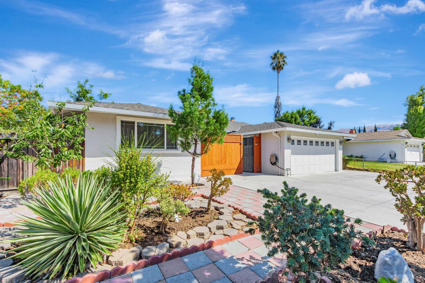 Detail Gallery Image 4 of 30 For 2895 Burdick Way, San Jose,  CA 95148 - 4 Beds | 2 Baths