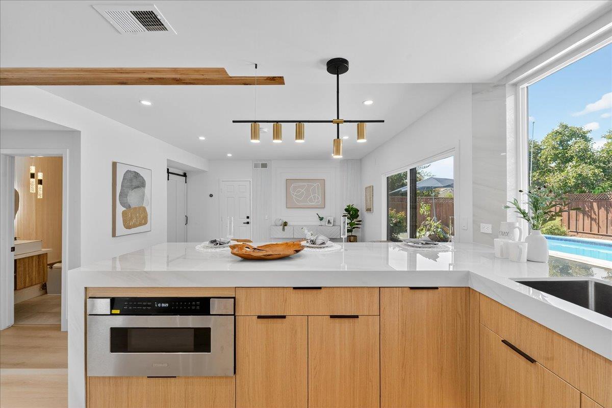 Detail Gallery Image 17 of 76 For 419 Avenida Palmas, San Jose,  CA 95123 - 4 Beds | 2/1 Baths