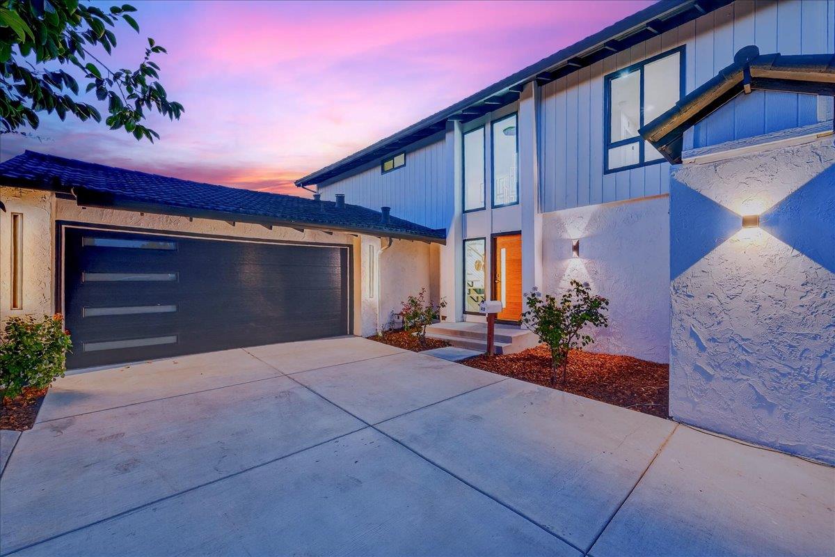 Detail Gallery Image 2 of 76 For 419 Avenida Palmas, San Jose,  CA 95123 - 4 Beds | 2/1 Baths
