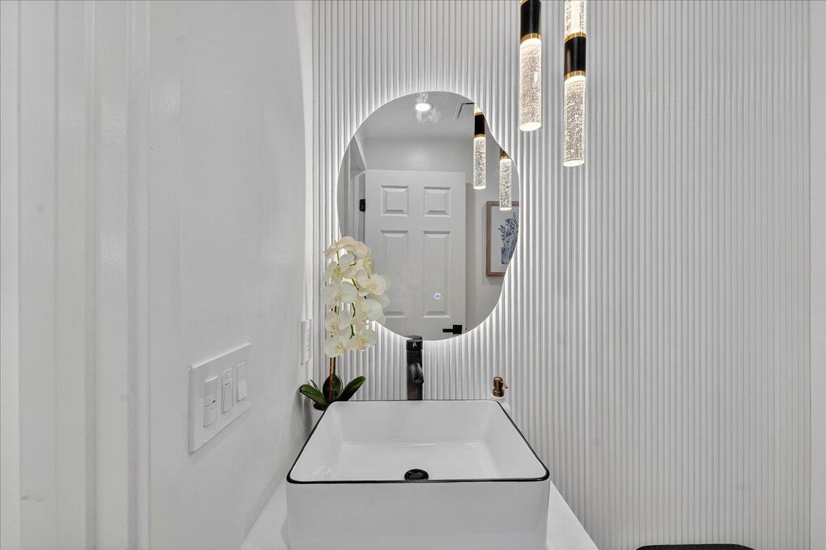 Detail Gallery Image 26 of 76 For 419 Avenida Palmas, San Jose,  CA 95123 - 4 Beds | 2/1 Baths