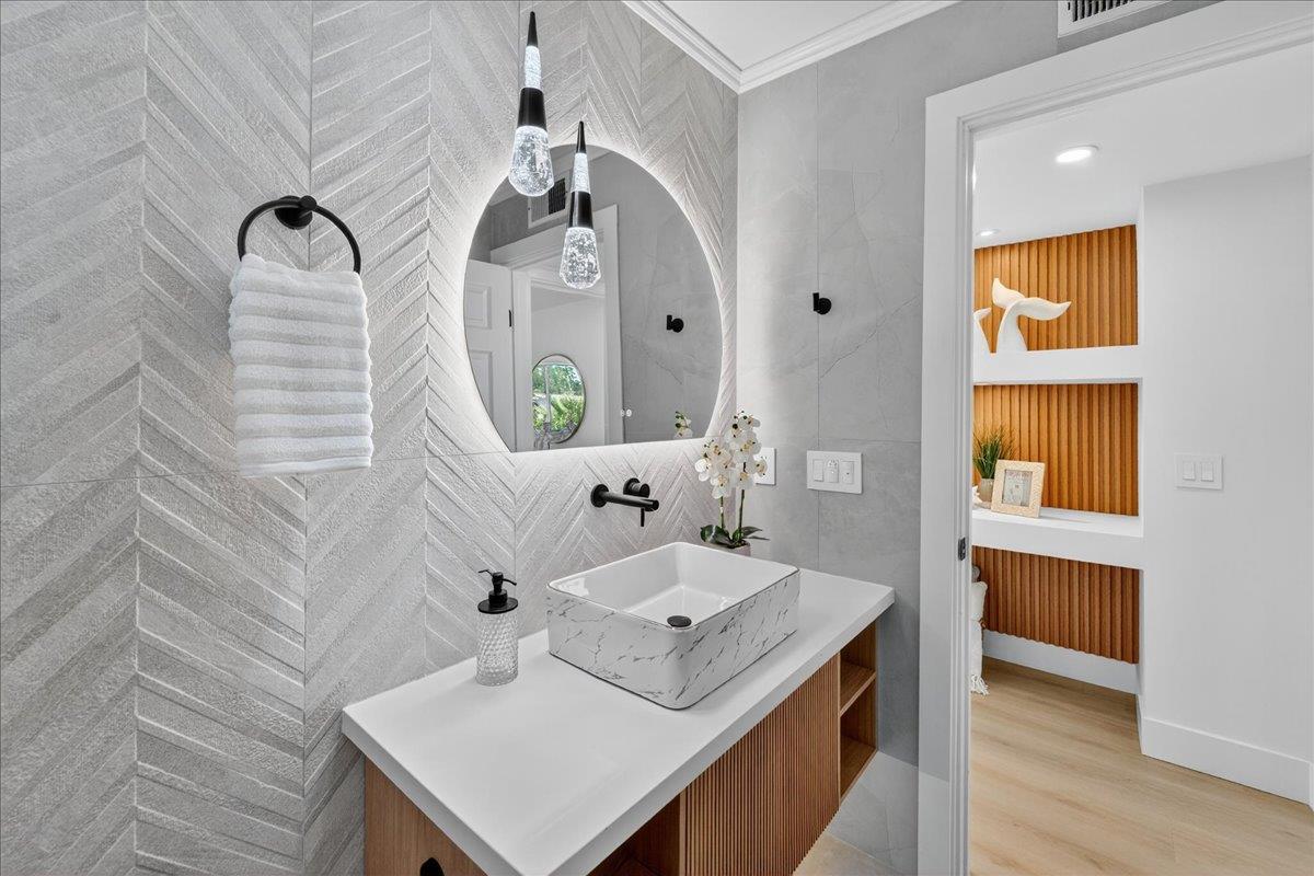 Detail Gallery Image 43 of 76 For 419 Avenida Palmas, San Jose,  CA 95123 - 4 Beds | 2/1 Baths