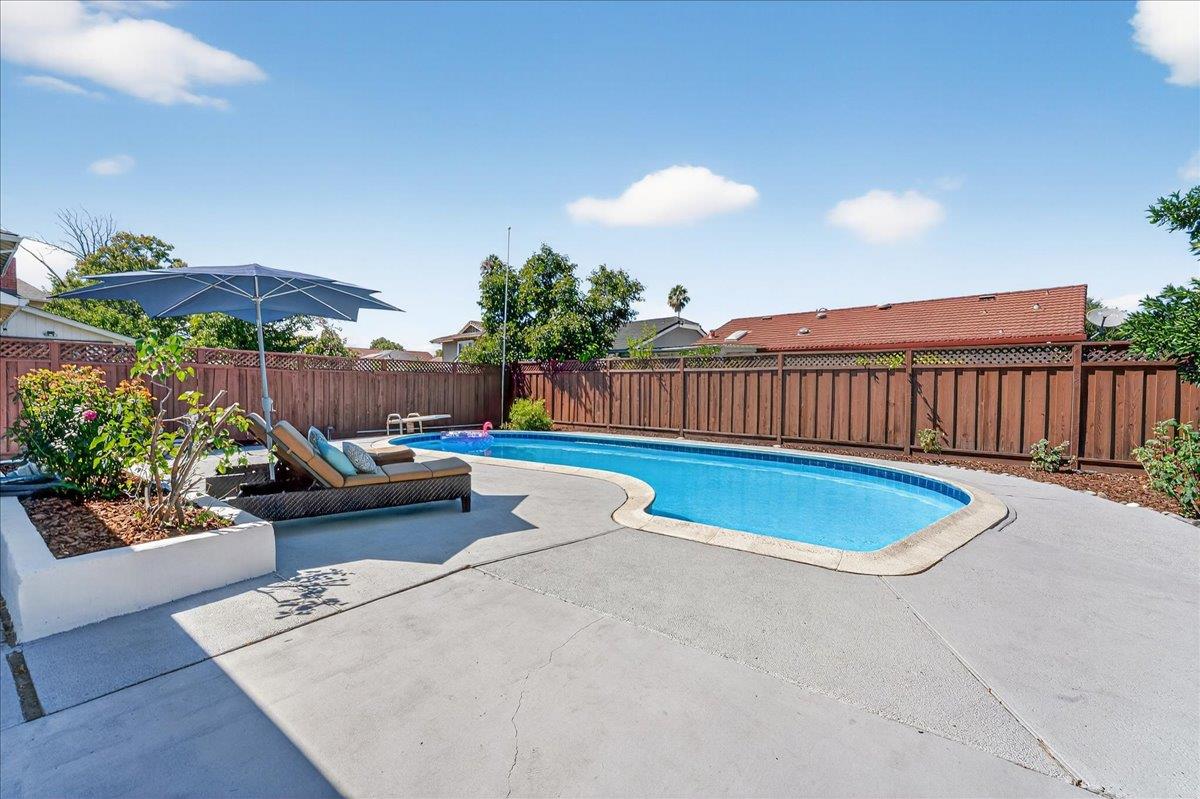 Detail Gallery Image 57 of 76 For 419 Avenida Palmas, San Jose,  CA 95123 - 4 Beds | 2/1 Baths