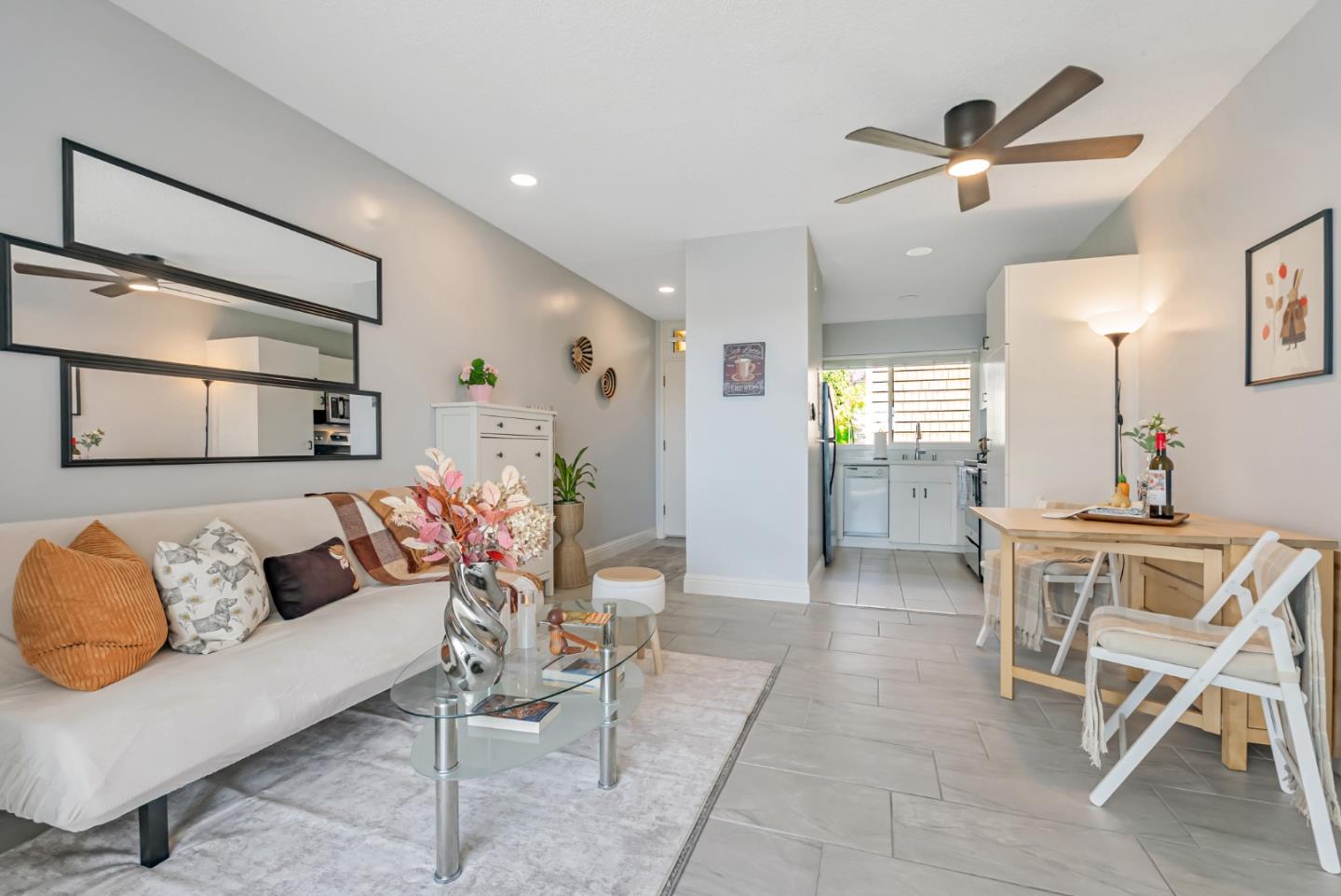 Detail Gallery Image 12 of 32 For 2601 College Ave #208,  Berkeley,  CA 94704 - 1 Beds | 1 Baths