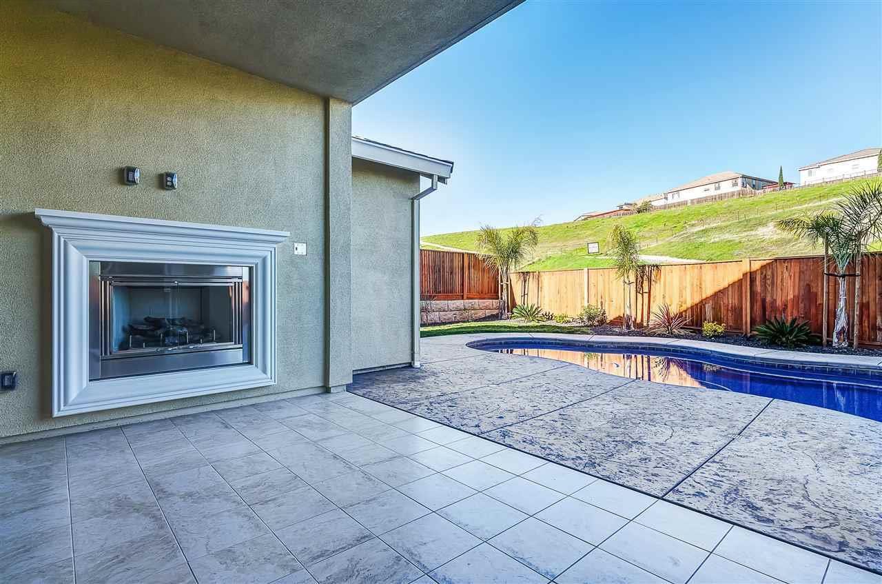 Detail Gallery Image 20 of 24 For 2968 Alves Ranch Rd, Pittsburg,  CA 94565 - 3 Beds | 2/1 Baths
