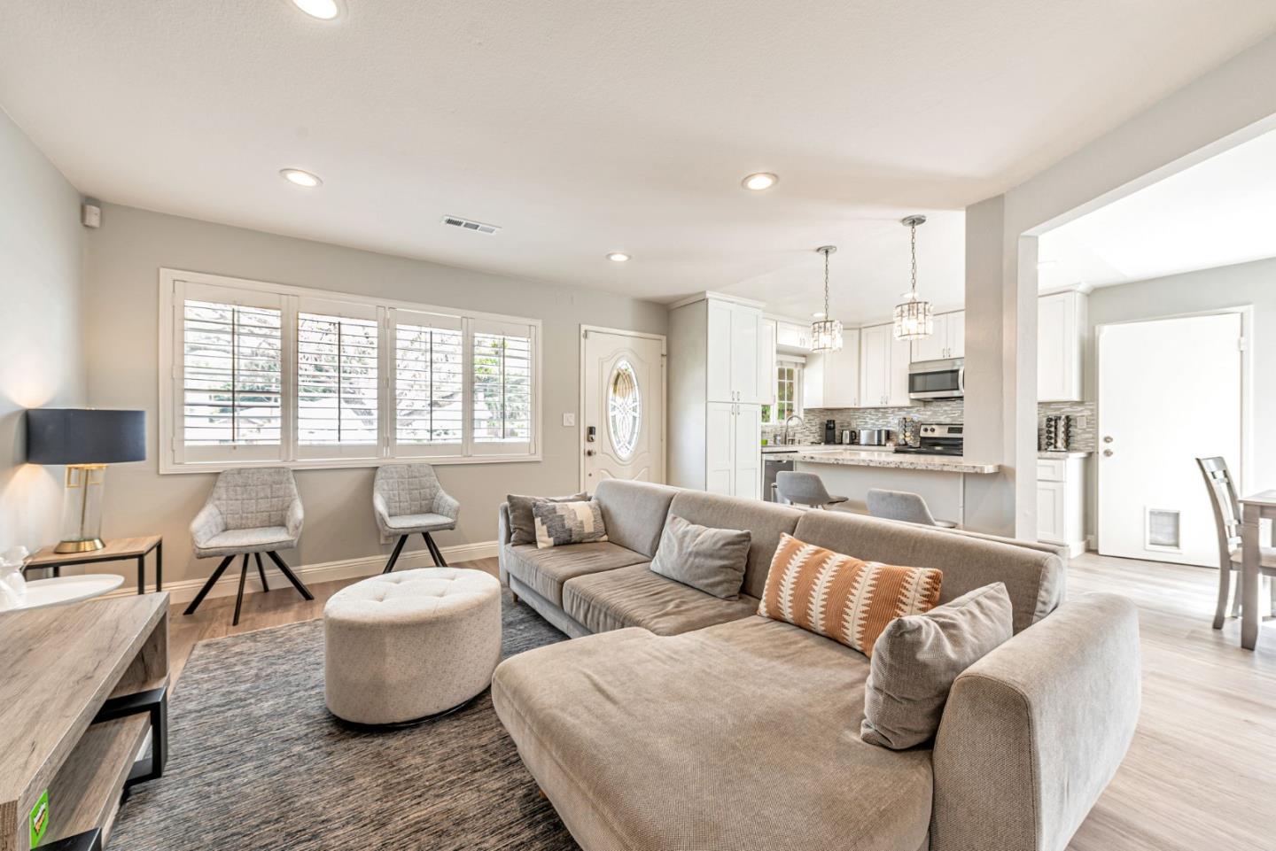 Detail Gallery Image 3 of 15 For 320 Battle Dance Dr, San Jose,  CA 95111 - 4 Beds | 2 Baths
