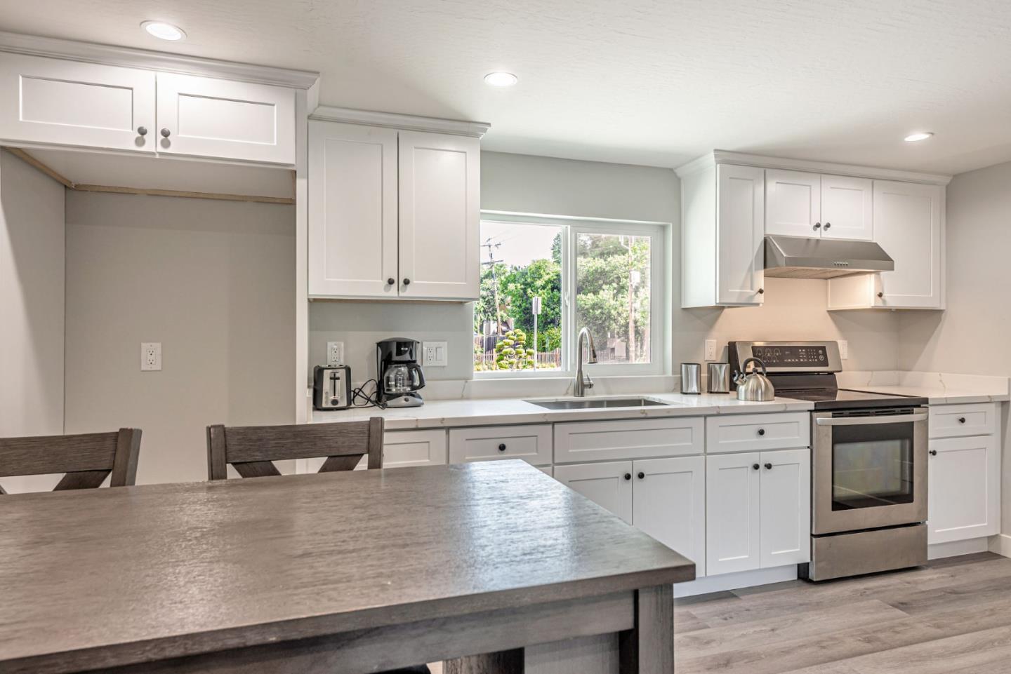 Detail Gallery Image 6 of 15 For 320 Battle Dance Dr, San Jose,  CA 95111 - 4 Beds | 2 Baths