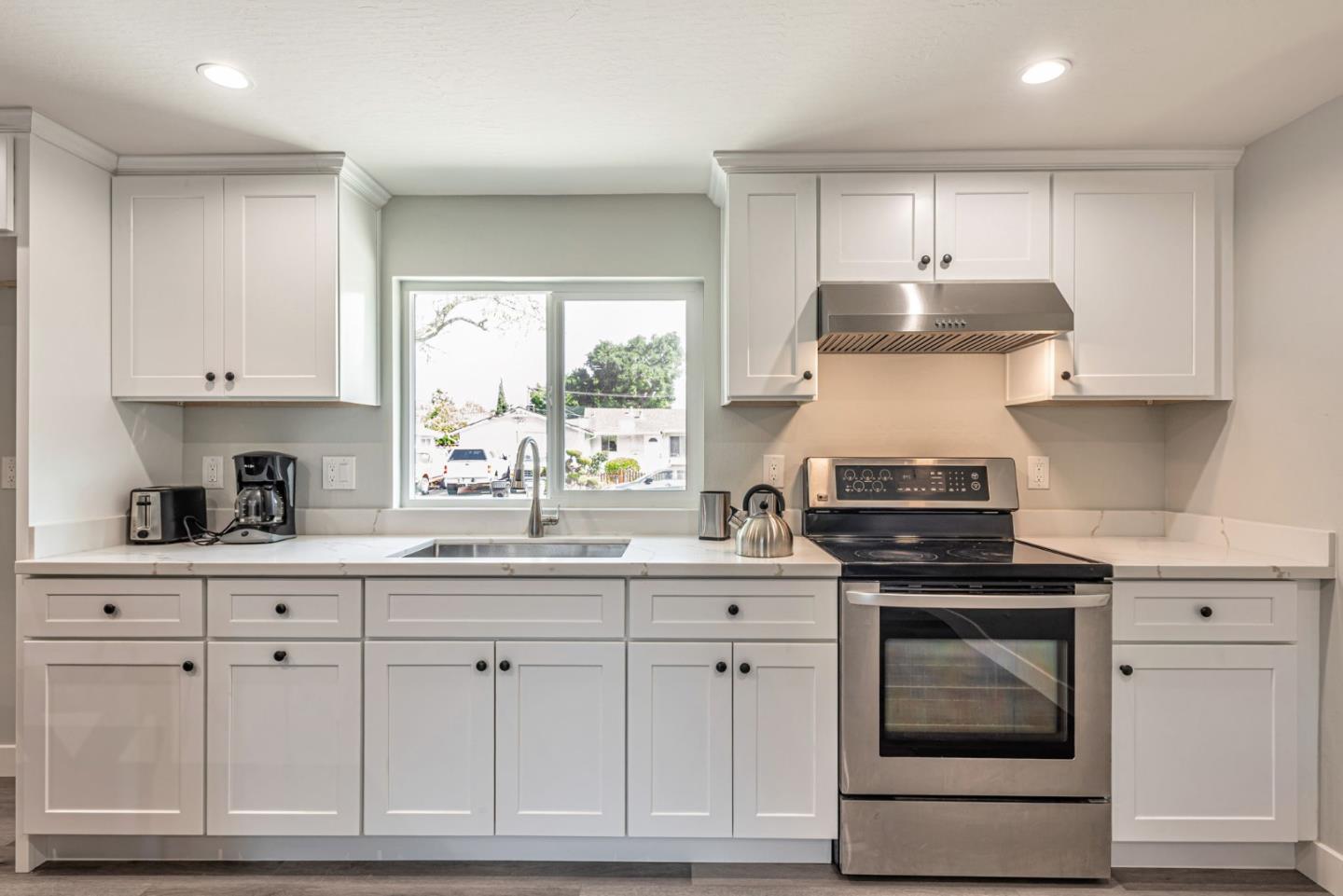 Detail Gallery Image 7 of 15 For 320 Battle Dance Dr, San Jose,  CA 95111 - 4 Beds | 2 Baths