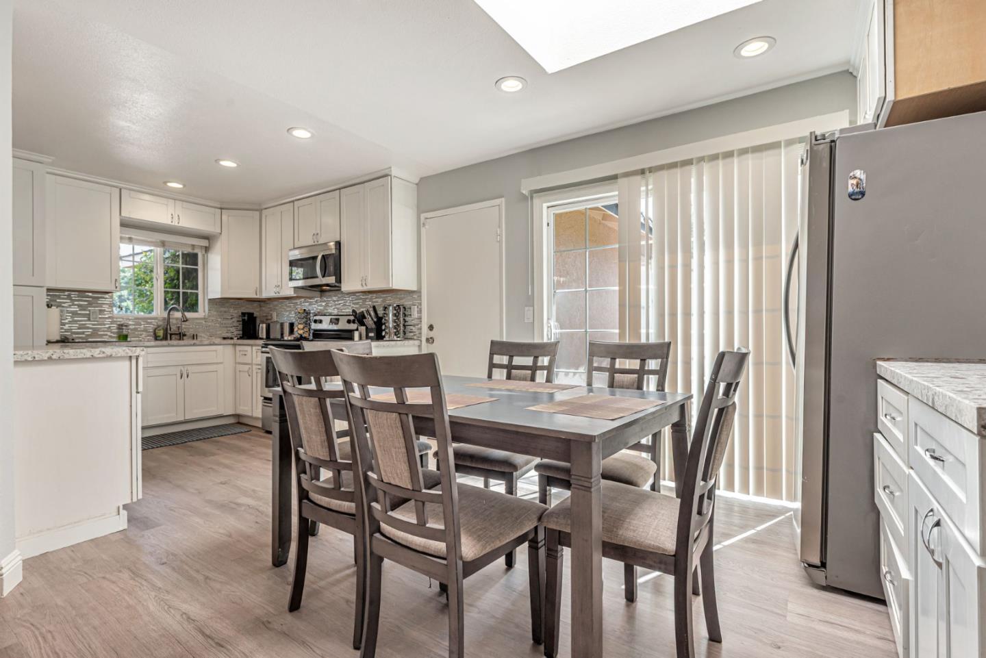 Detail Gallery Image 9 of 15 For 320 Battle Dance Dr, San Jose,  CA 95111 - 4 Beds | 2 Baths