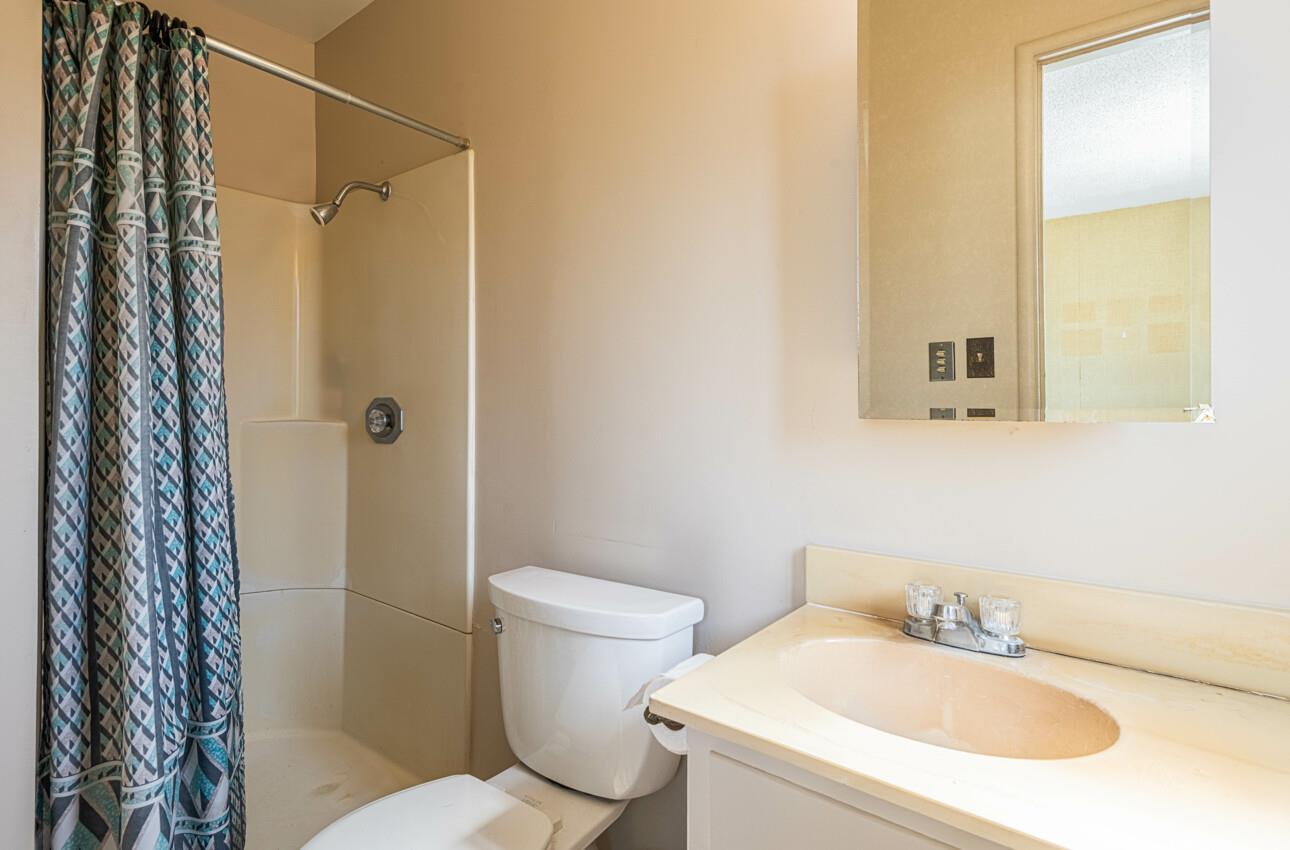 Detail Gallery Image 17 of 24 For 11 Montclair Pl, Salinas,  CA 93907 - 3 Beds | 2 Baths