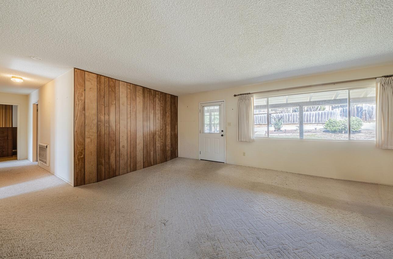 Detail Gallery Image 7 of 24 For 11 Montclair Pl, Salinas,  CA 93907 - 3 Beds | 2 Baths