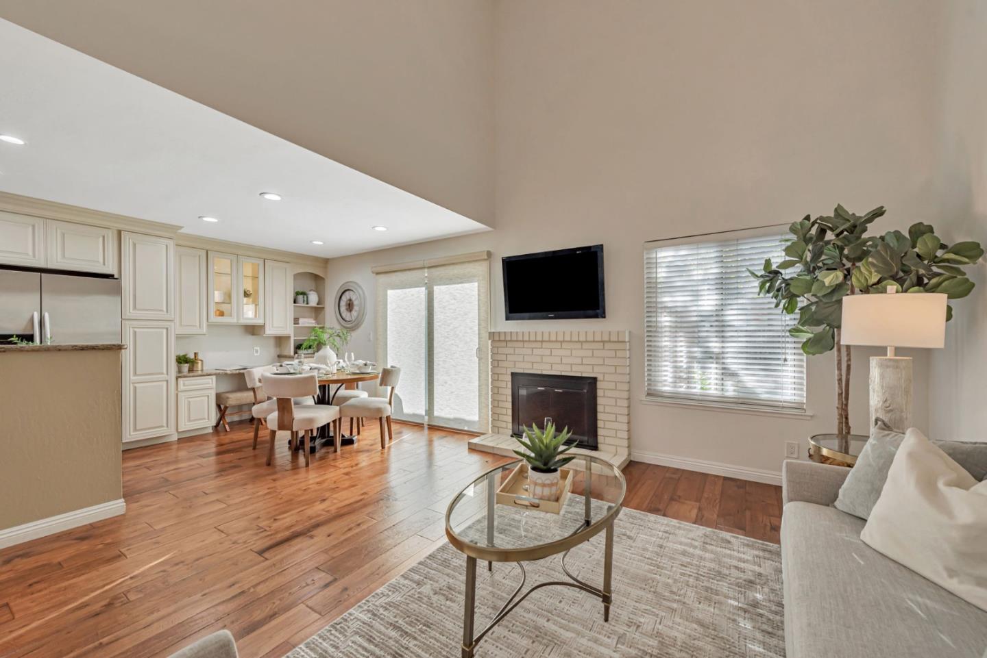 Detail Gallery Image 10 of 47 For 2559 Lancaster Ct, Santa Clara,  CA 95051 - 3 Beds | 2 Baths