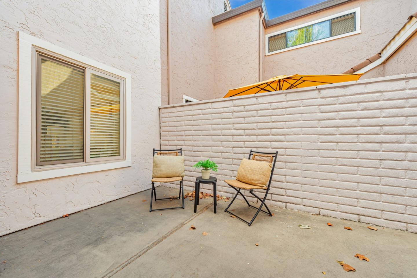 Detail Gallery Image 4 of 47 For 2559 Lancaster Ct, Santa Clara,  CA 95051 - 3 Beds | 2 Baths