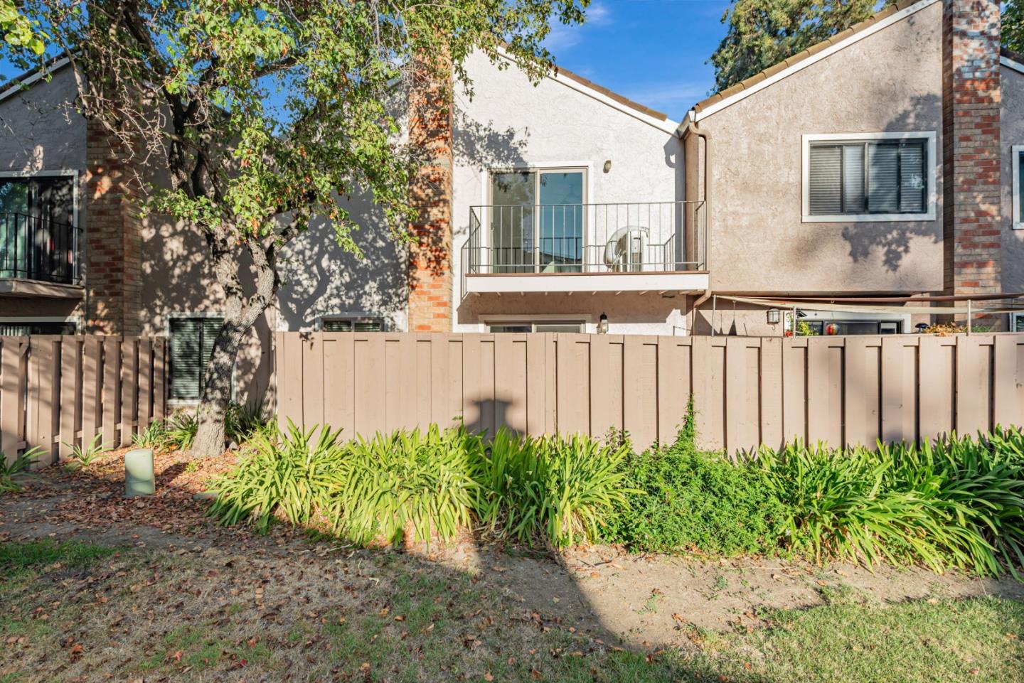Detail Gallery Image 44 of 47 For 2559 Lancaster Ct, Santa Clara,  CA 95051 - 3 Beds | 2 Baths