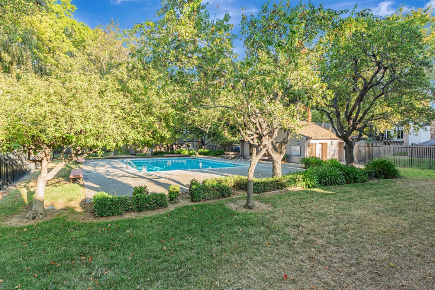 Detail Gallery Image 47 of 47 For 2559 Lancaster Ct, Santa Clara,  CA 95051 - 3 Beds | 2 Baths