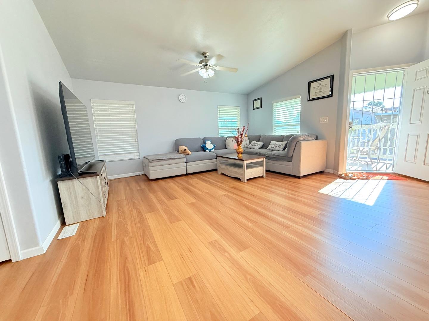 Detail Gallery Image 5 of 21 For 510 Saddlebrook Dr #276,  San Jose,  CA 95136 - 3 Beds | 2 Baths