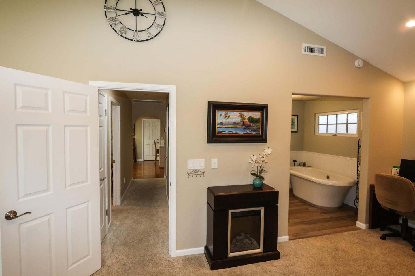Detail Gallery Image 22 of 39 For 300 Hill St, Capitola,  CA 95010 - 2 Beds | 2 Baths