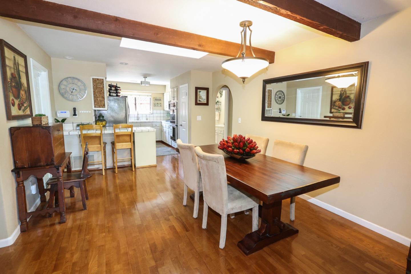 Detail Gallery Image 9 of 39 For 300 Hill St, Capitola,  CA 95010 - 2 Beds | 2 Baths