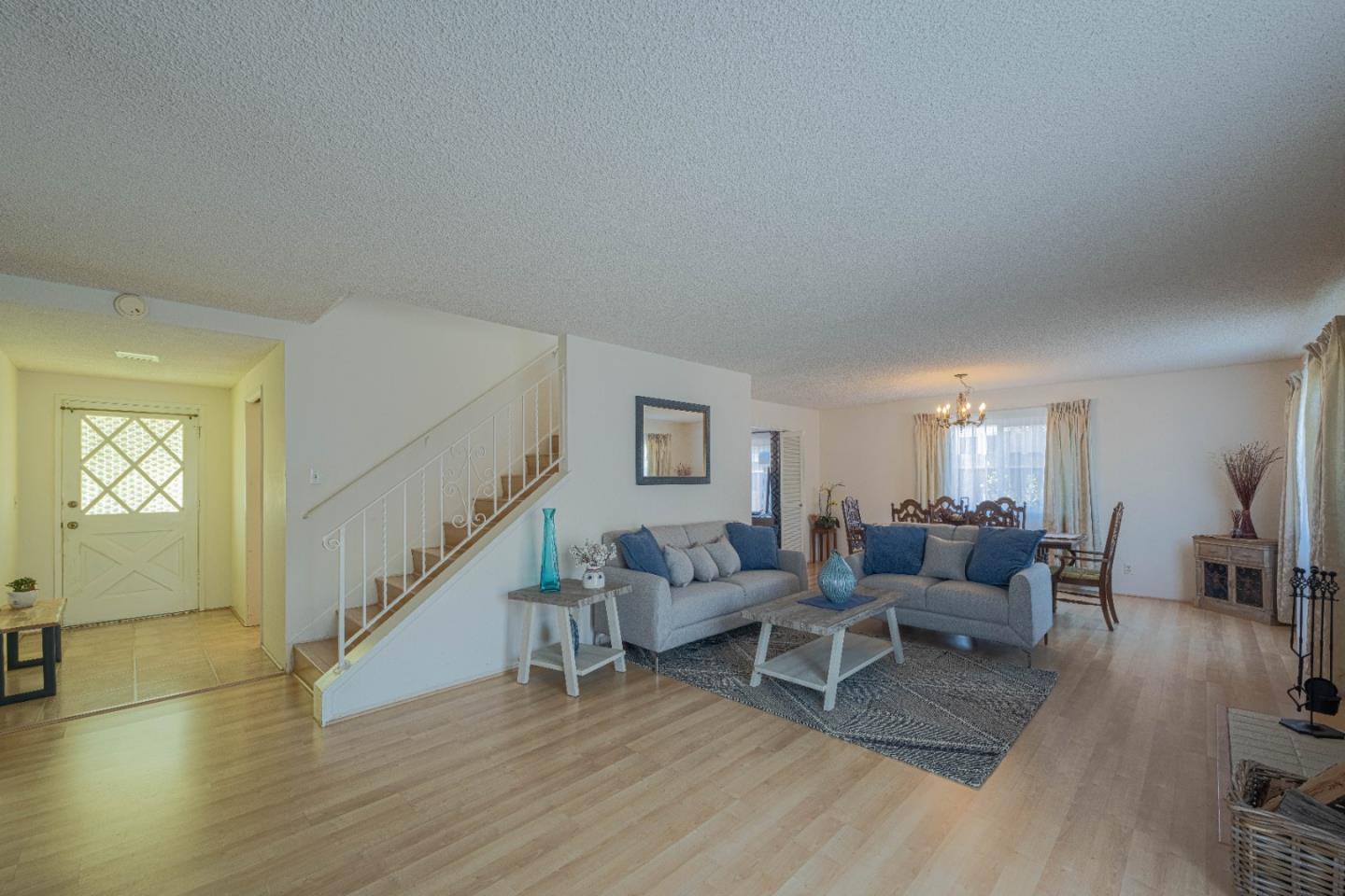Detail Gallery Image 10 of 54 For 23020 Guidotti Dr, Salinas,  CA 93908 - 5 Beds | 3 Baths