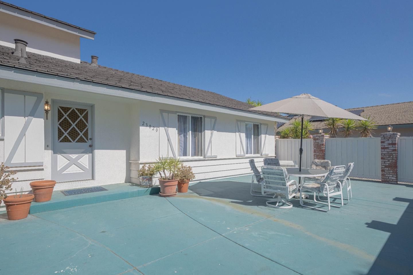 Detail Gallery Image 5 of 54 For 23020 Guidotti Dr, Salinas,  CA 93908 - 5 Beds | 3 Baths