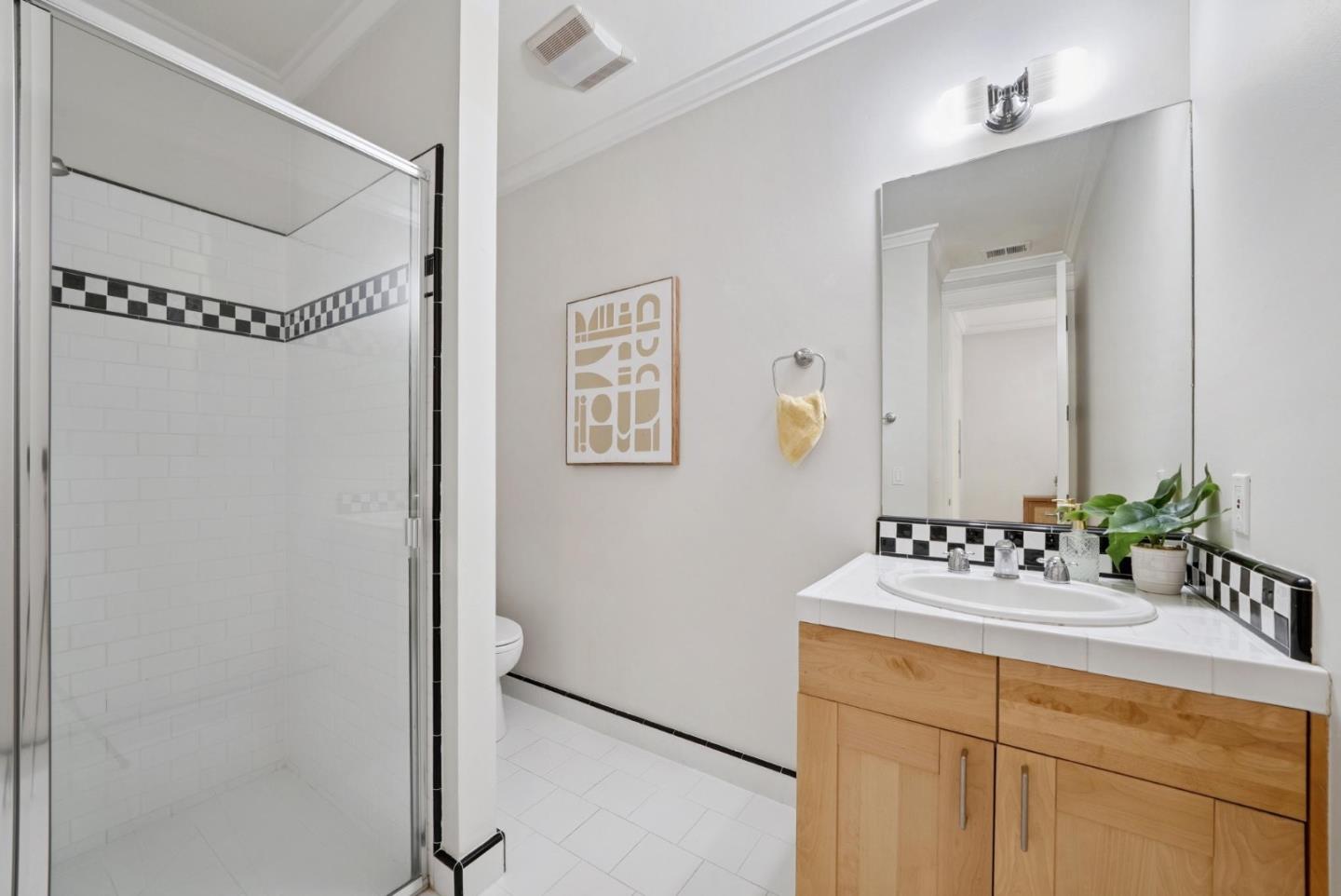 Detail Gallery Image 22 of 32 For 20460 Williams Ave, Saratoga,  CA 95070 - 5 Beds | 3/1 Baths