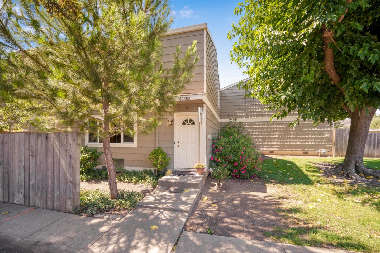 Detail Gallery Image 15 of 20 For 18226 Hale Ave #B,  Morgan Hill,  CA 95037 - 3 Beds | 1/1 Baths