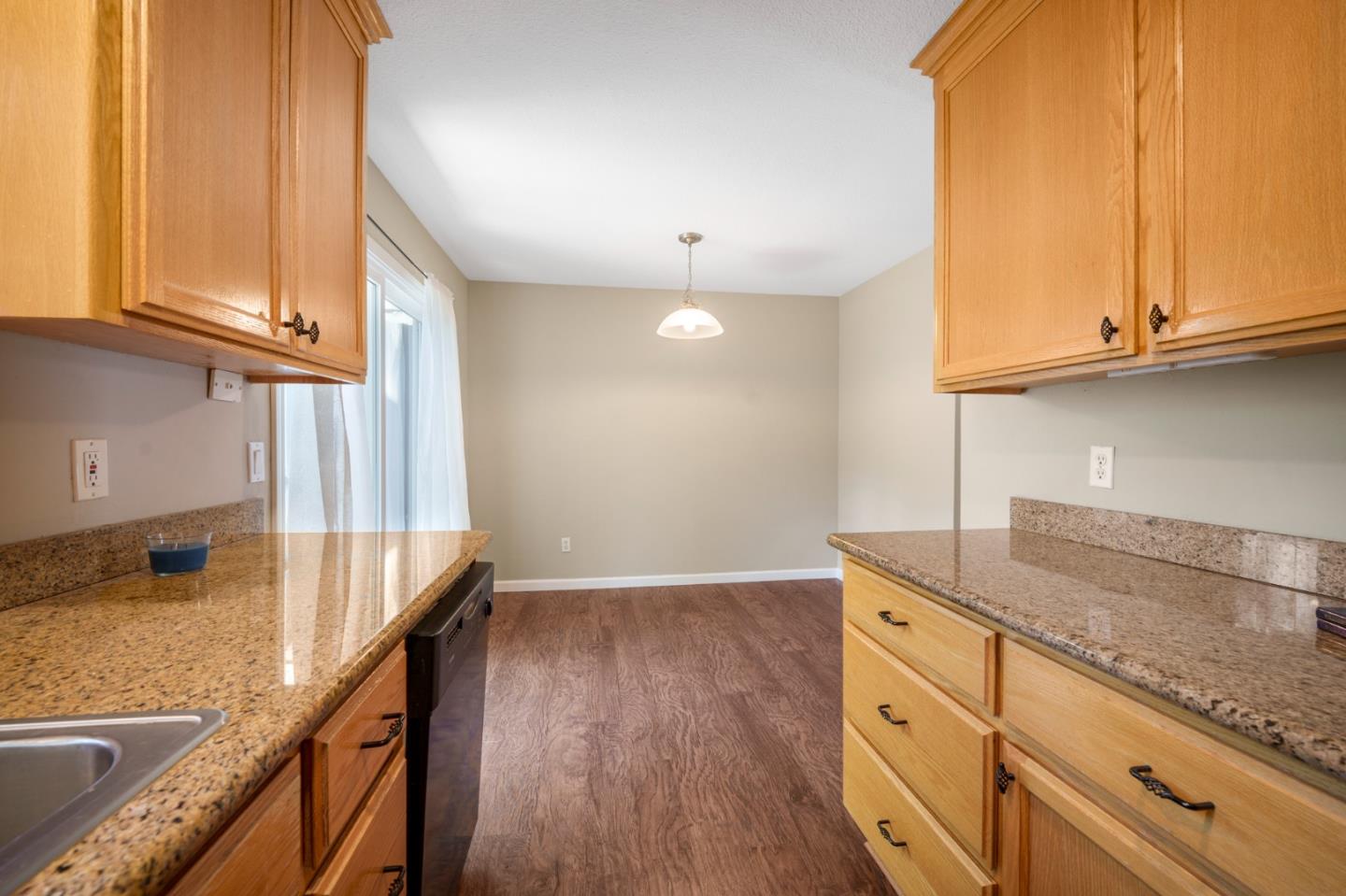 Detail Gallery Image 9 of 20 For 18226 Hale Ave #B,  Morgan Hill,  CA 95037 - 3 Beds | 1/1 Baths