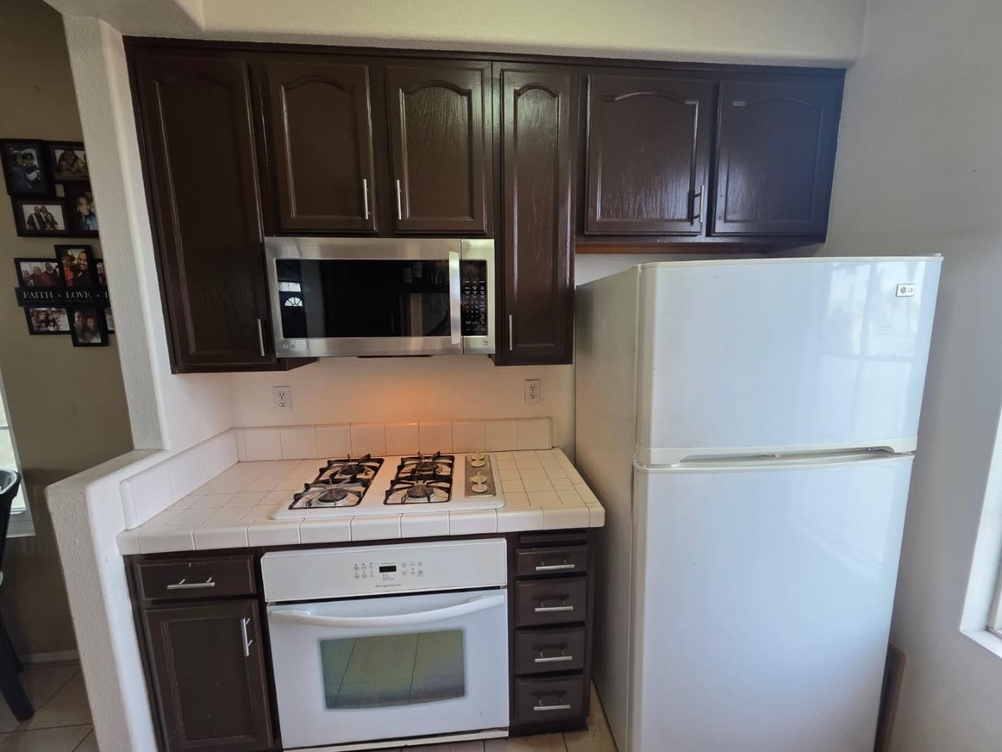 Detail Gallery Image 5 of 28 For 8644 New Salem St #6,  San Diego,  CA 92126 - 2 Beds | 2 Baths