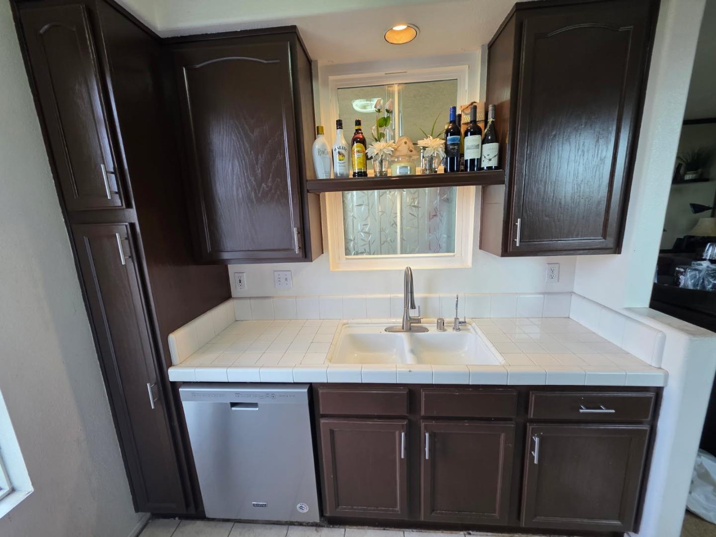 Detail Gallery Image 6 of 28 For 8644 New Salem St #6,  San Diego,  CA 92126 - 2 Beds | 2 Baths