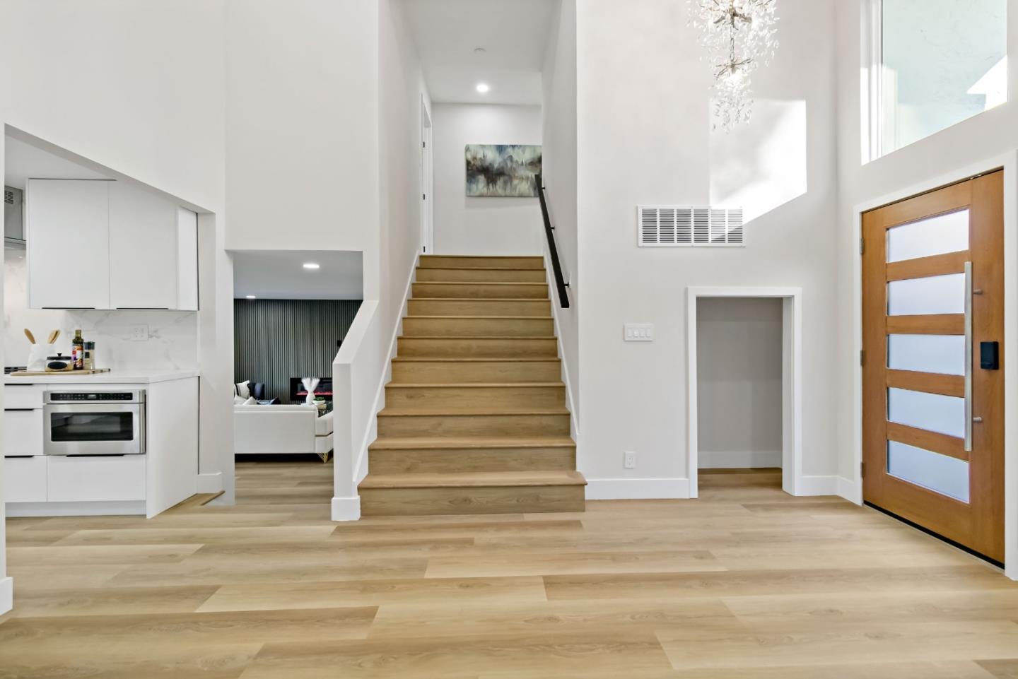 Detail Gallery Image 13 of 81 For 3216 Remington Way, San Jose,  CA 95148 - 4 Beds | 2/1 Baths