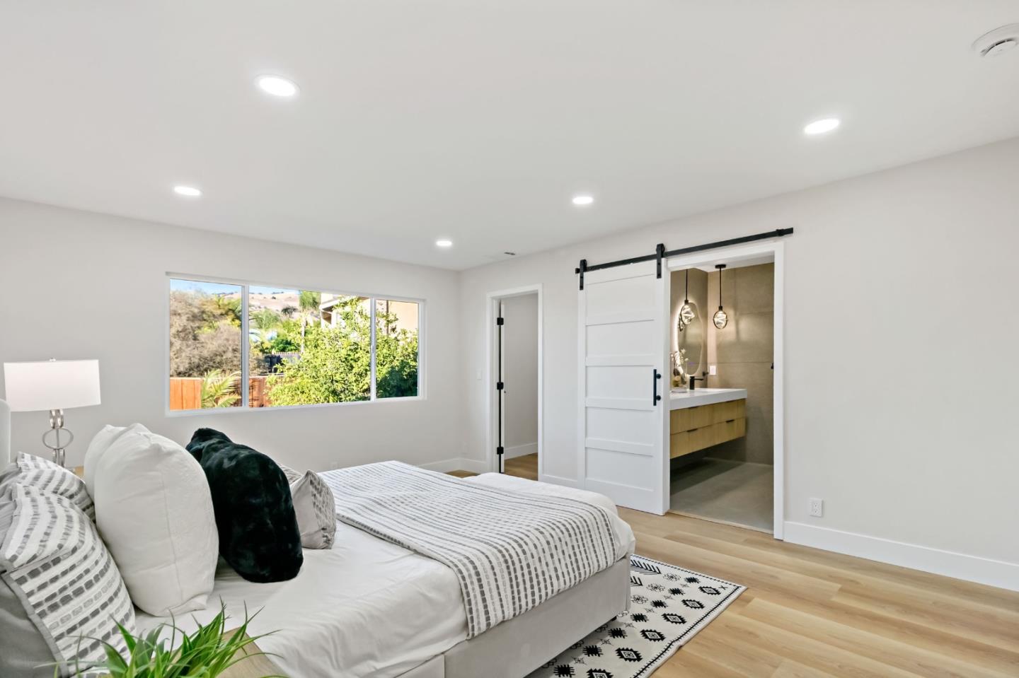 Detail Gallery Image 15 of 81 For 3216 Remington Way, San Jose,  CA 95148 - 4 Beds | 2/1 Baths
