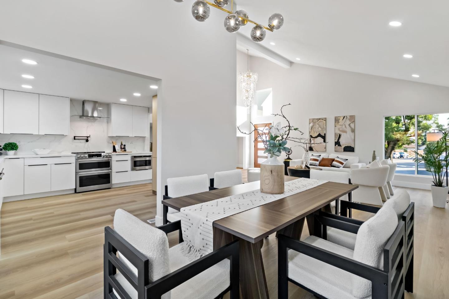 Detail Gallery Image 5 of 81 For 3216 Remington Way, San Jose,  CA 95148 - 4 Beds | 2/1 Baths