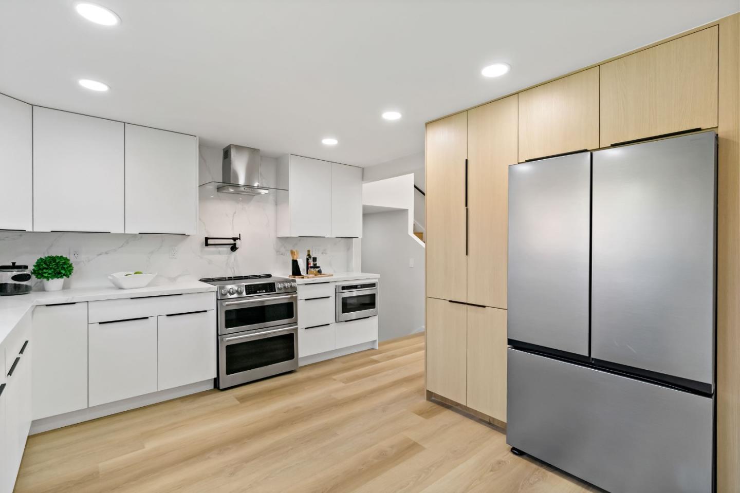 Detail Gallery Image 7 of 81 For 3216 Remington Way, San Jose,  CA 95148 - 4 Beds | 2/1 Baths