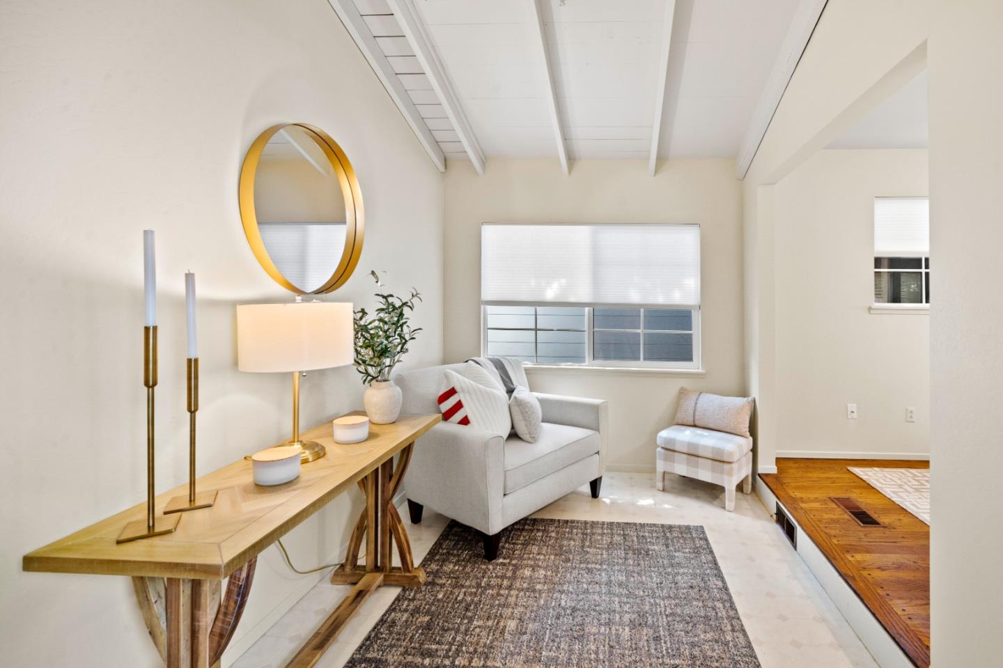Detail Gallery Image 10 of 23 For Sw Mountain View at Crespi Ave, Carmel,  CA 93921 - 2 Beds | 2 Baths