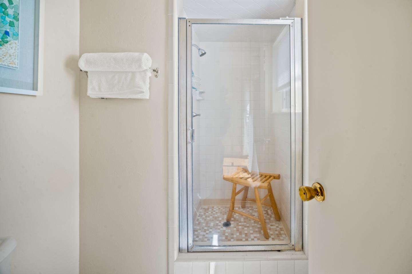 Detail Gallery Image 18 of 23 For Sw Mountain View at Crespi Ave, Carmel,  CA 93921 - 2 Beds | 2 Baths