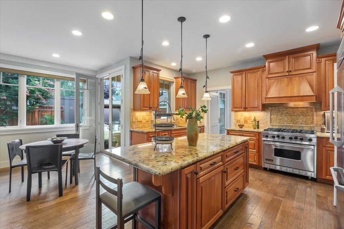 Detail Gallery Image 10 of 37 For 142 New York Ave, Los Gatos,  CA 95030 - 4 Beds | 3 Baths