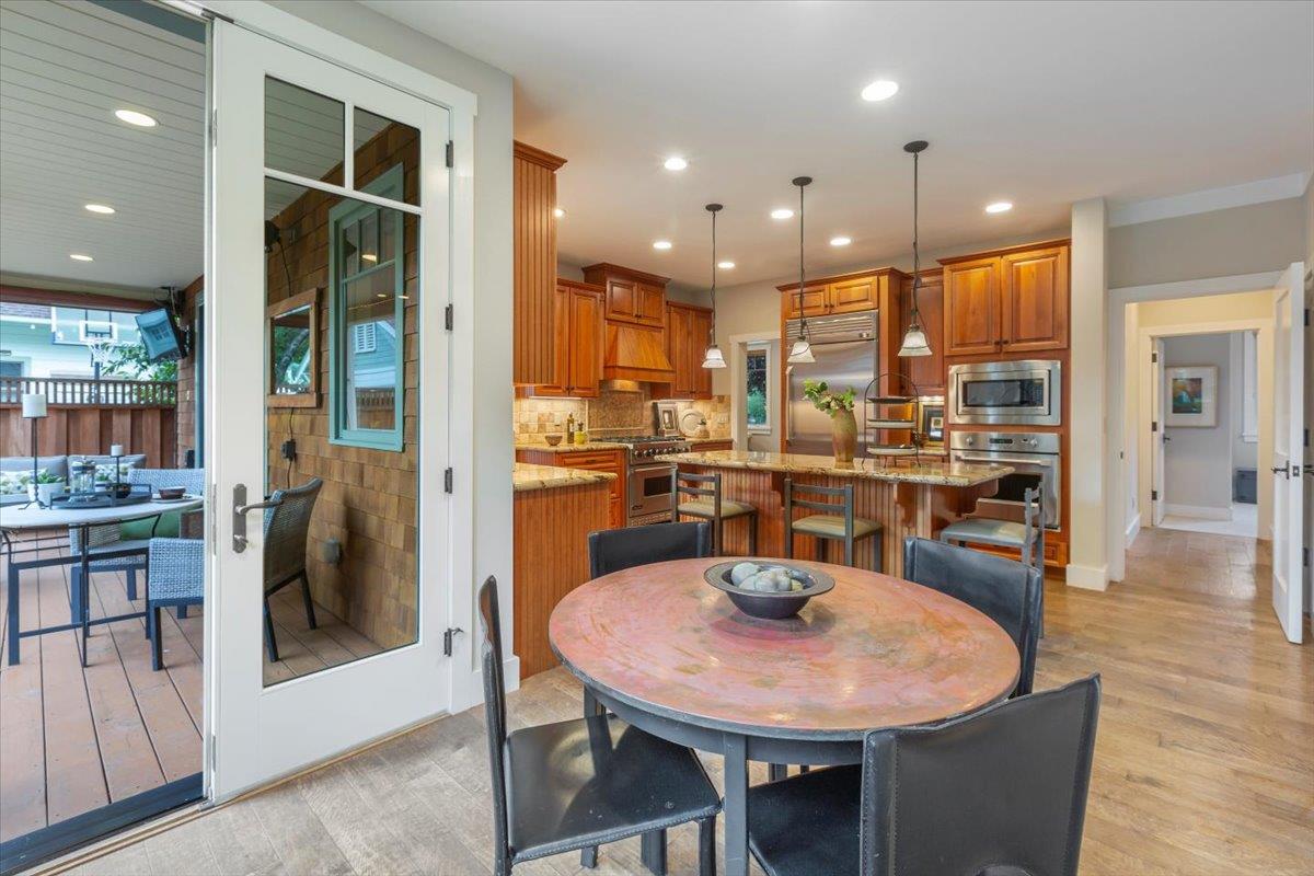Detail Gallery Image 12 of 37 For 142 New York Ave, Los Gatos,  CA 95030 - 4 Beds | 3 Baths