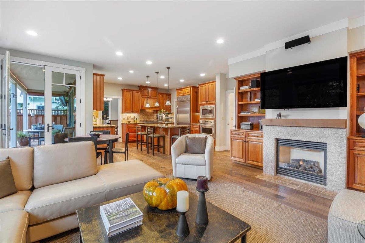 Detail Gallery Image 15 of 37 For 142 New York Ave, Los Gatos,  CA 95030 - 4 Beds | 3 Baths